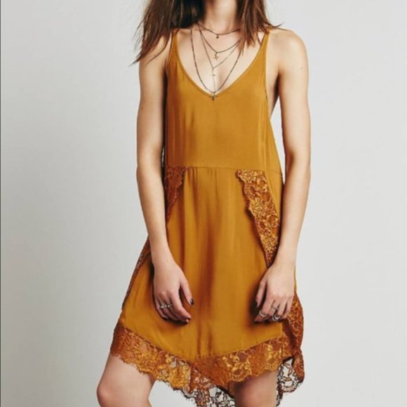 Eyelashes Slip by Free People, Yel, M